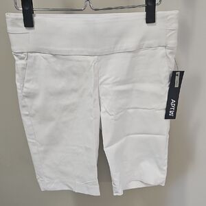 Apt. 9 White Bermuda Shorts Casual Style